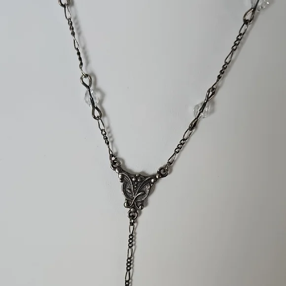 The Limited Silver Necklace with Crystal Details - Picture 3 of 3